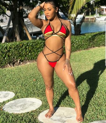 Lira Galore