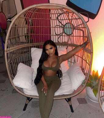 lissythedoll Голе фотографије OnlyFans 23