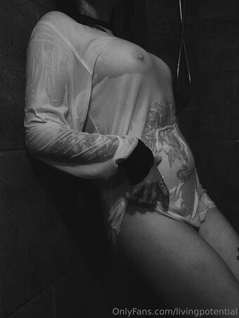 livingpotential Голе фотографије OnlyFans 44