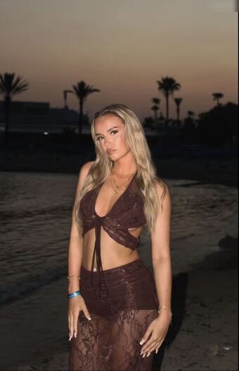 Loa Голе фотографије OnlyFans 8