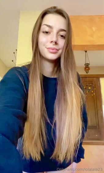 lolalala23