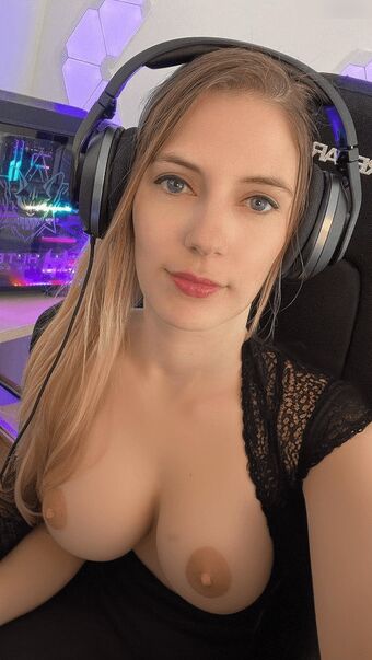 Lory Голе фотографије OnlyFans 18