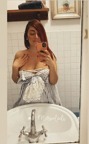 Lottiegio Голе фотографије OnlyFans 6