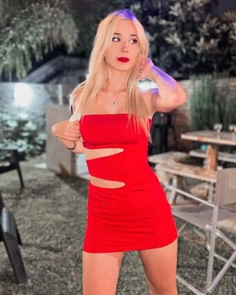 Lua Sansat Голе фотографије OnlyFans 4