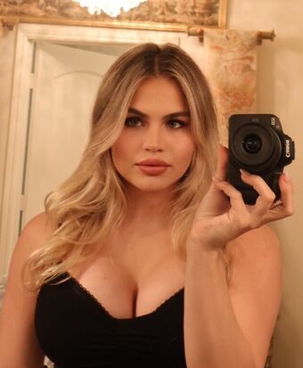 Luana Alonso Голе фотографије OnlyFans 34