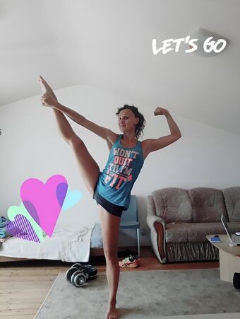 Lucy Loo Голе фотографије OnlyFans 17