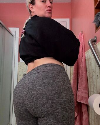 LulaRanae Голе фотографије OnlyFans 44