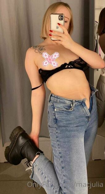 macjulia Голе фотографије OnlyFans 11