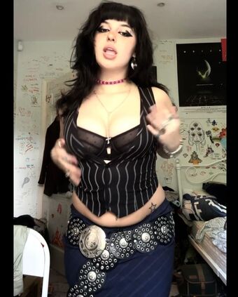 Maddy Adderley Голе фотографије OnlyFans 18