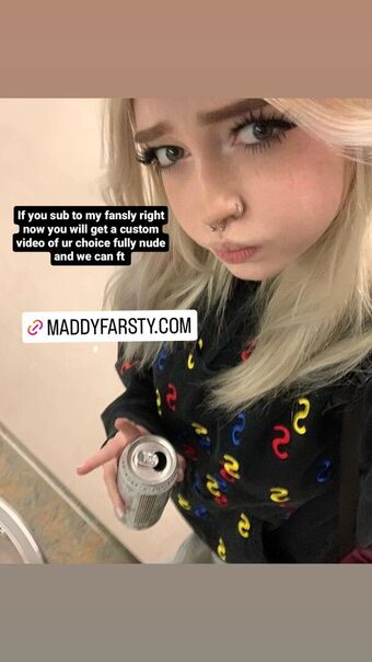 Maddyfarsty Голе фотографије OnlyFans 1