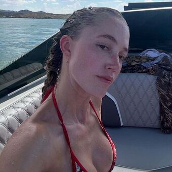 Maika Monroe