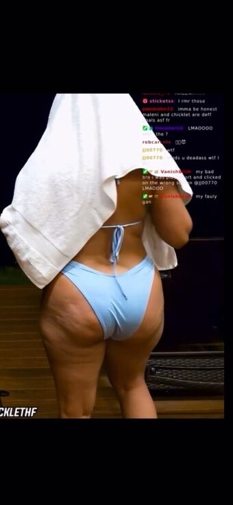 Maleni Cruz Голе фотографије OnlyFans 211