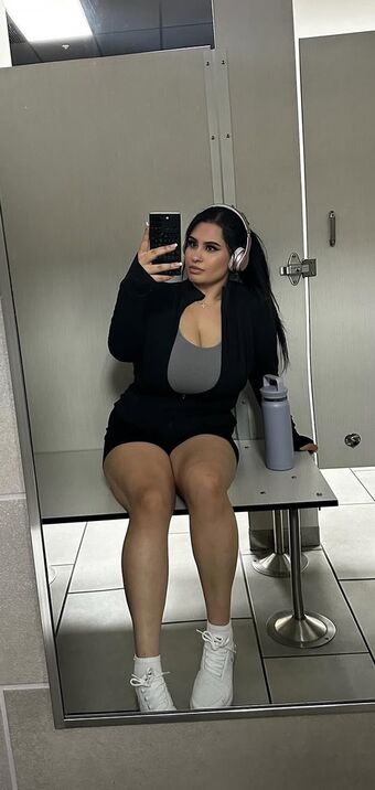 Mariah Голе фотографије OnlyFans 30