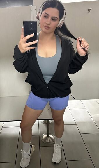 Mariah Голе фотографије OnlyFans 39