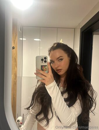Maripsis Голе фотографије OnlyFans 11