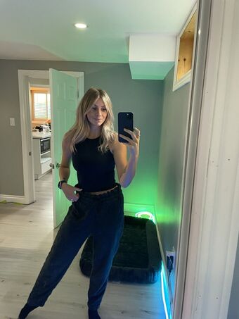 Mariss Голе фотографије OnlyFans 15