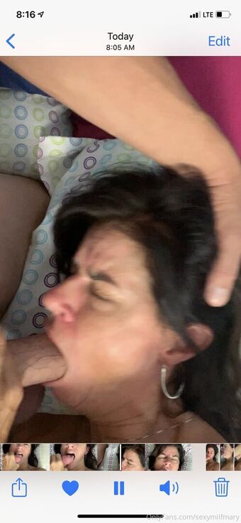 Mary Burke Голе фотографије OnlyFans 223