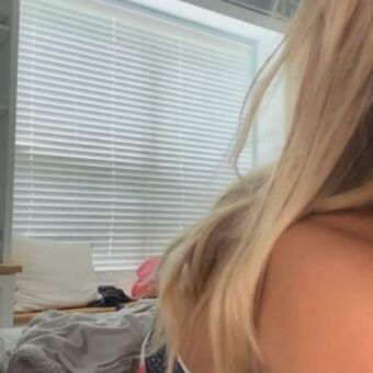 Megcrit Голе фотографије OnlyFans 49