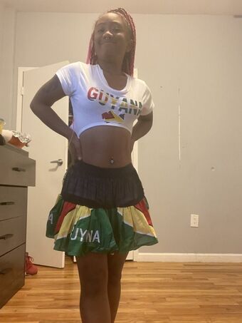 Meiyisi Ballesteros Голе фотографије OnlyFans 4