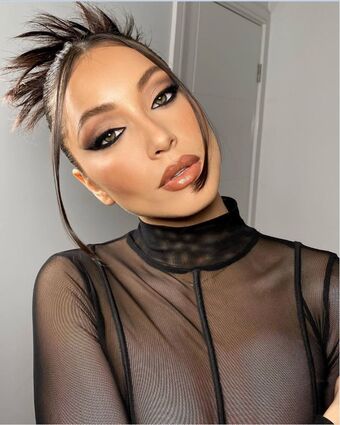 Melanie Jarnson Голе фотографије OnlyFans 3