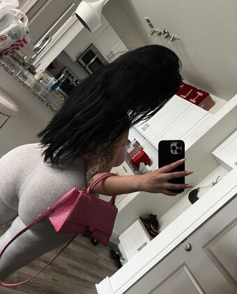 melcat Голе фотографије OnlyFans 3