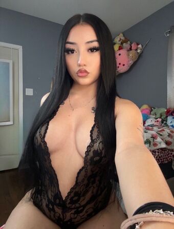 melmena Голе фотографије OnlyFans 1