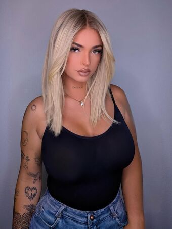 Meryl_bie Голе фотографије OnlyFans 32