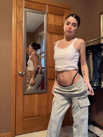 meswl Голе фотографије OnlyFans 10