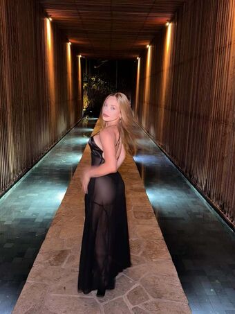 Michelle Andrezza Голе фотографије OnlyFans 2