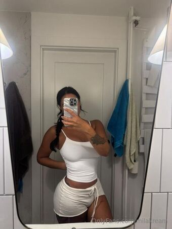 milakream Голе фотографије OnlyFans 25