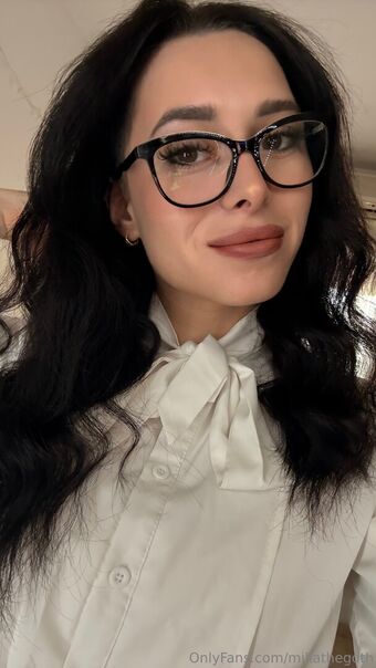 millathegoth Голе фотографије OnlyFans 17