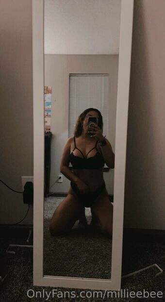 millieebee Голе фотографије OnlyFans 2