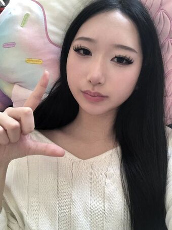 mina Голе фотографије OnlyFans 14