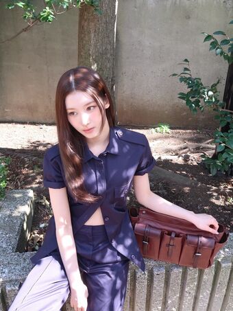 Minatozaki Sana Голе фотографије OnlyFans 95