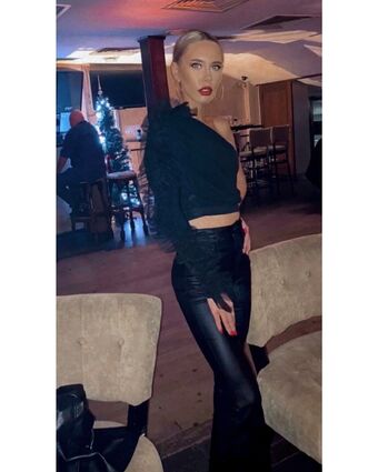 Minhas Edit Голе фотографије OnlyFans 52