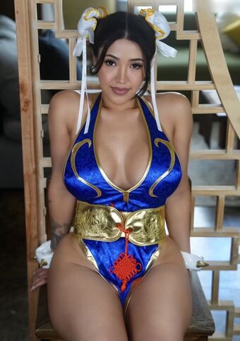 Minitinah OF Голе фотографије OnlyFans 1