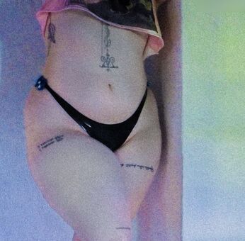 Minty.python/Pfirsichkloster Голе фотографије OnlyFans 3