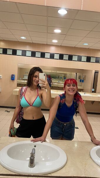 Miriam Villoria Голе фотографије OnlyFans 14