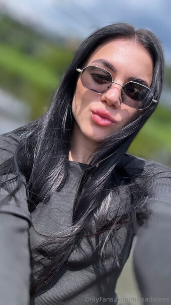 missadeleee Голе фотографије OnlyFans 2