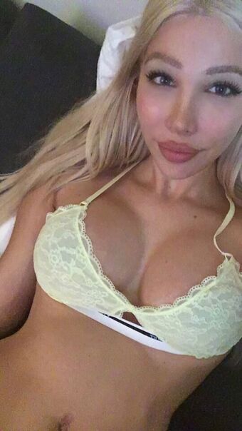 missalexia Голе фотографије OnlyFans 3