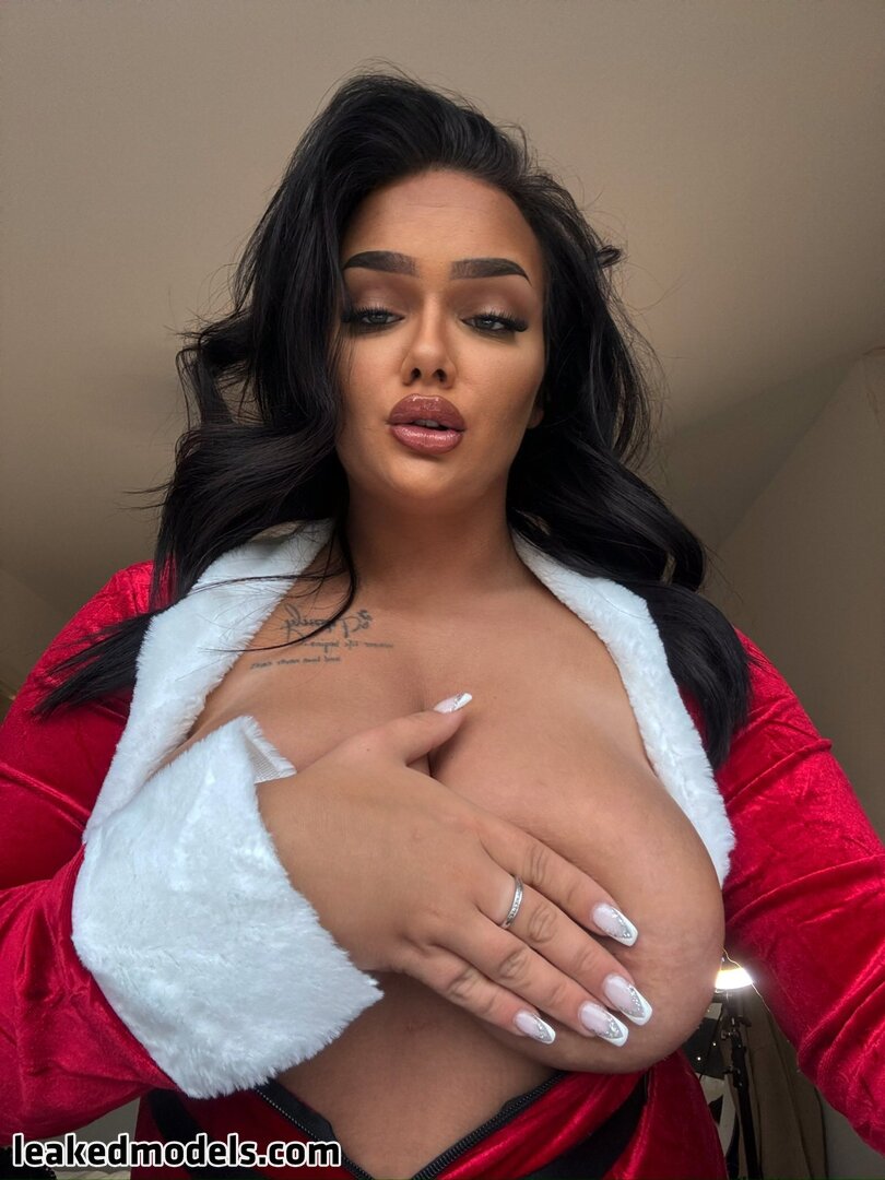 Ignite Passion with misslivvukk's Stunning Images