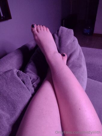 mistylilith Голе фотографије OnlyFans 23