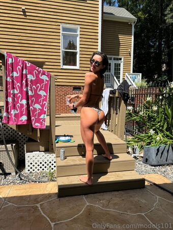 models101 Голе фотографије OnlyFans 109
