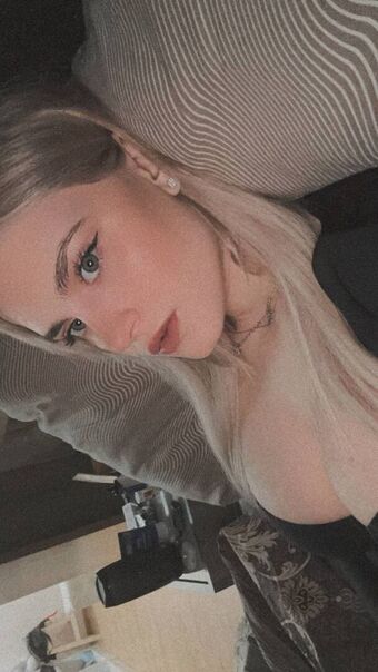 Modestal Голе фотографије OnlyFans 9
