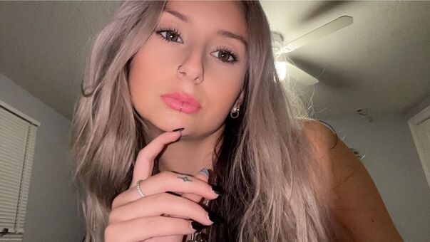 mommyymilff Голе фотографије OnlyFans 4