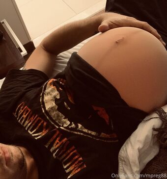 mpreg88 Голе фотографије OnlyFans 3