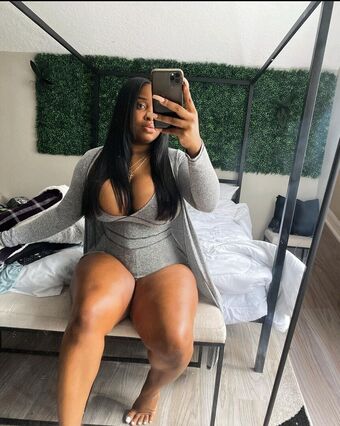 MsixElaaVip Голе фотографије OnlyFans 21