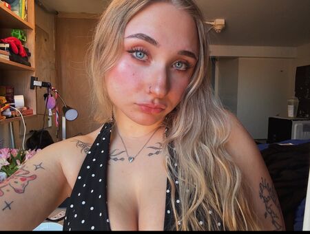 mxwuni Голе фотографије OnlyFans 24