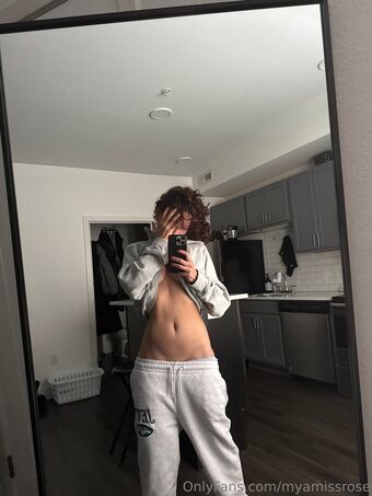 myamissrose Голе фотографије OnlyFans 2