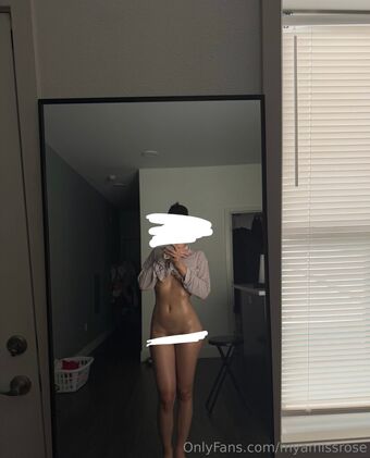 myamissrose Голе фотографије OnlyFans 6